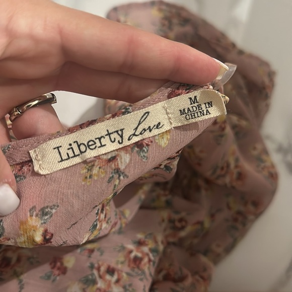 $ Liberty love size medium cardigan - Picture 2 of 3